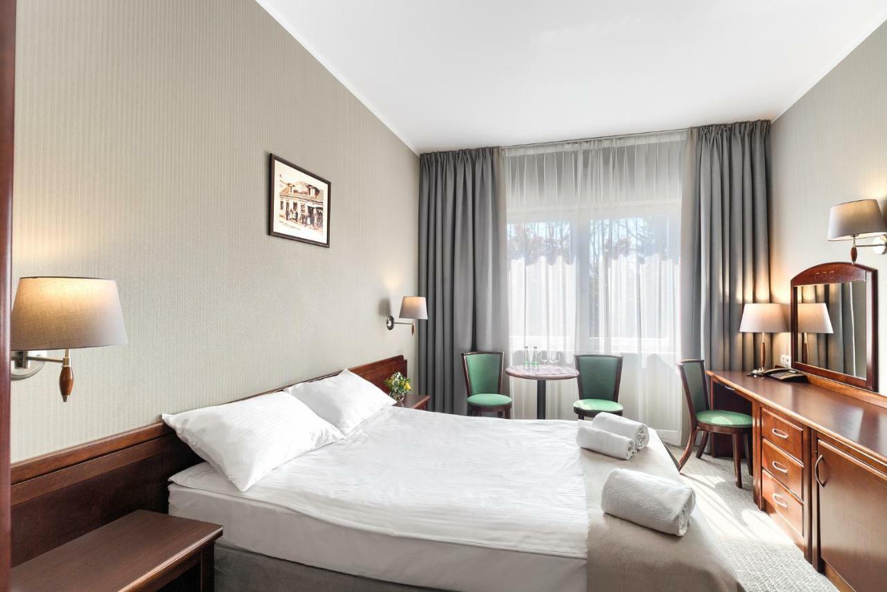 Hotel Olympic Wronki  Esterno foto